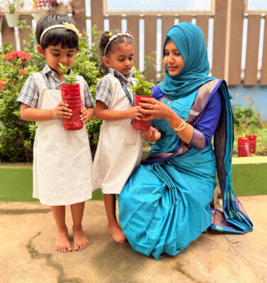 Al-Fajr-env-teacher-kids-02